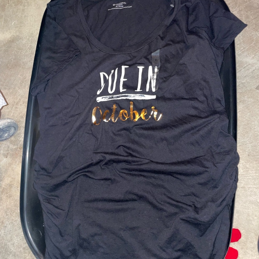 Motherhood “due in October” t shirt! Black with ruffles on the side.